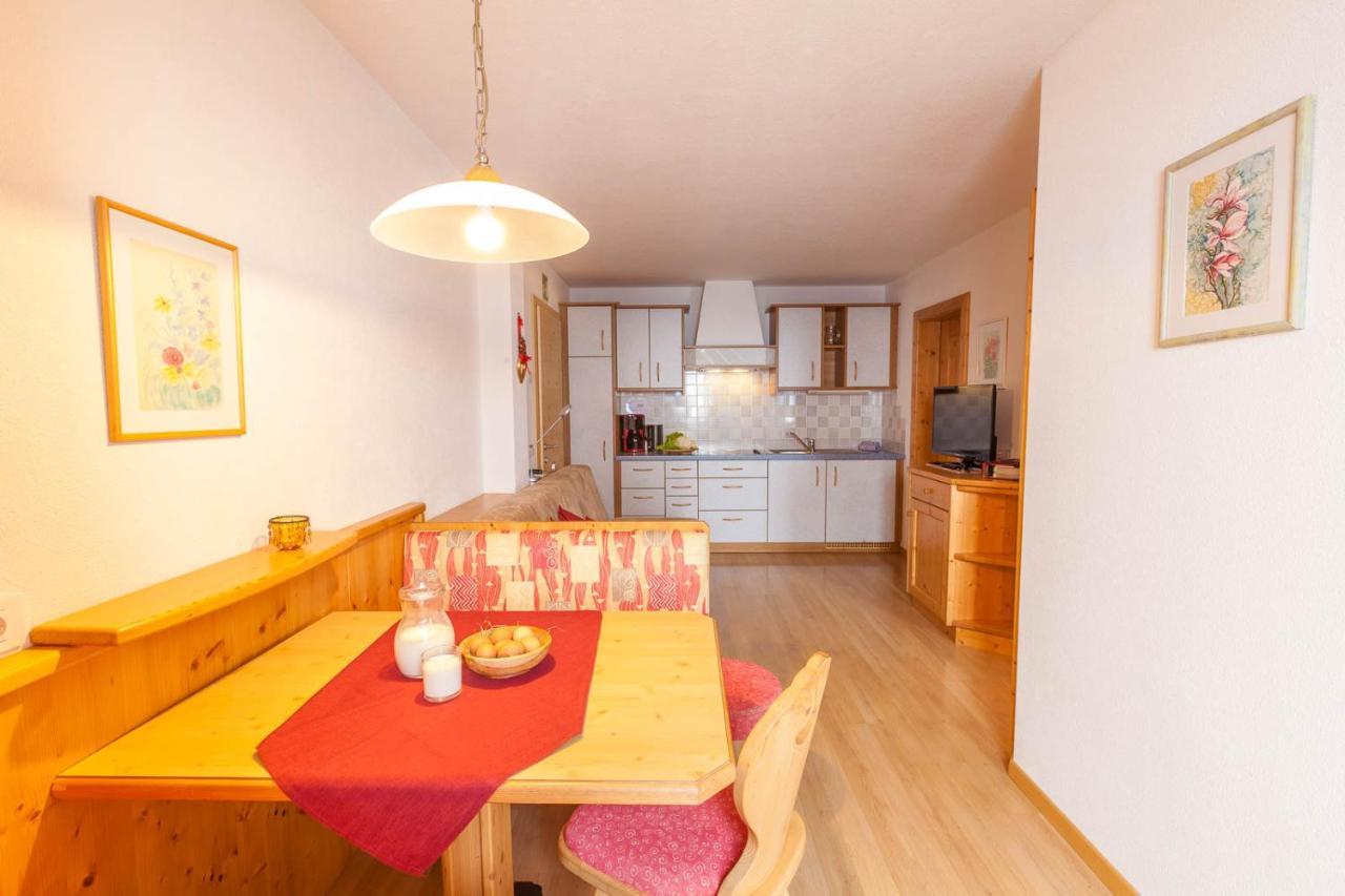 Vila Egarterhof San Candido Exteriér fotografie